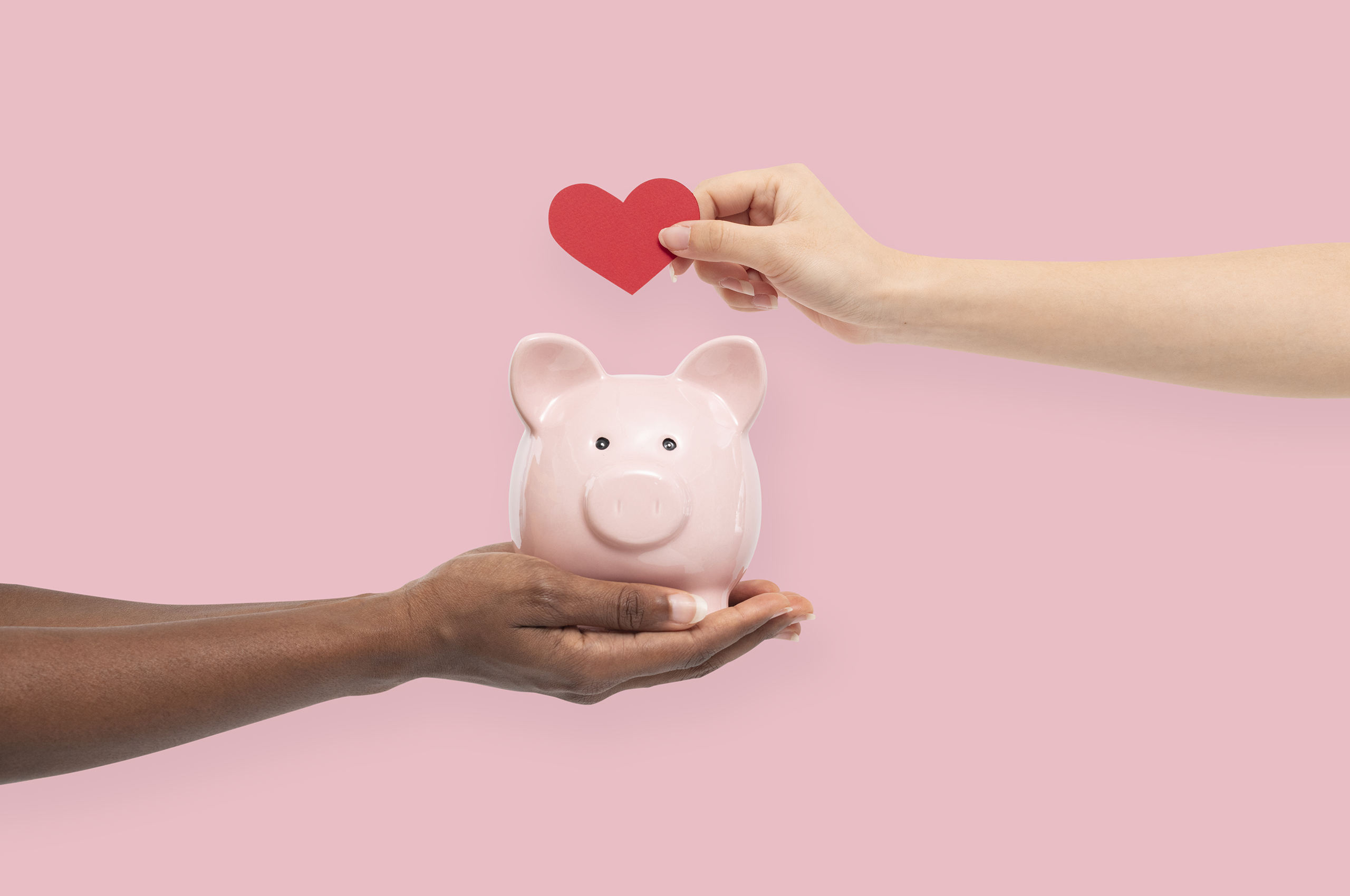 Claves para manejar las finanzas en pareja desde la distancia